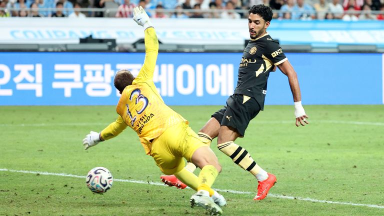 曼城3-1马德里竞技：安托万·塞门约两次助攻奥马尔·马尔穆什，拉扬·艾特·努里为恩佐·马雷斯卡的球队再添一球
